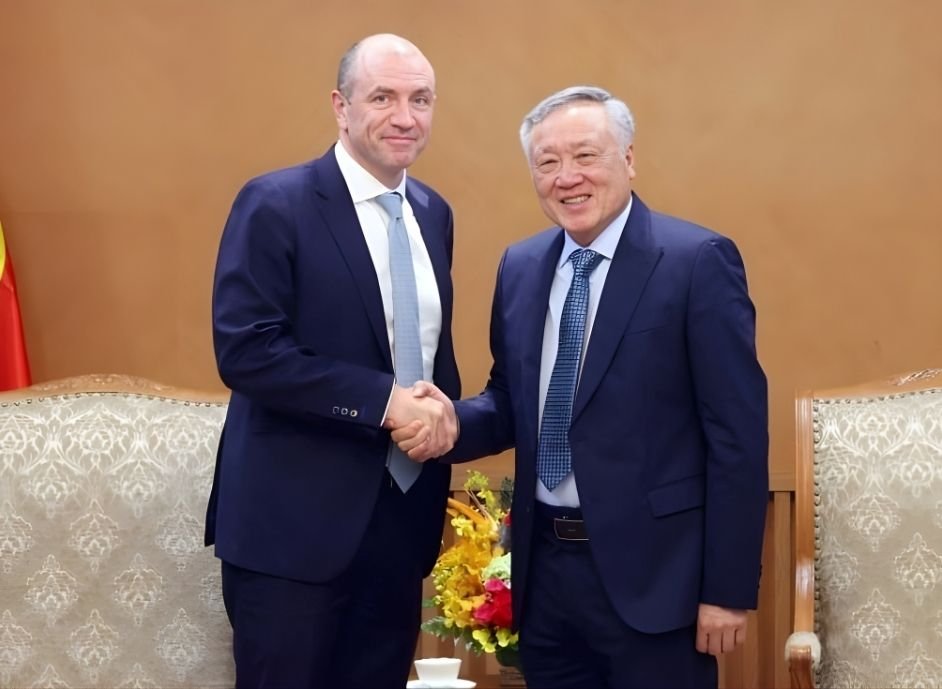 gen-h-2-1763371310399712288795-5