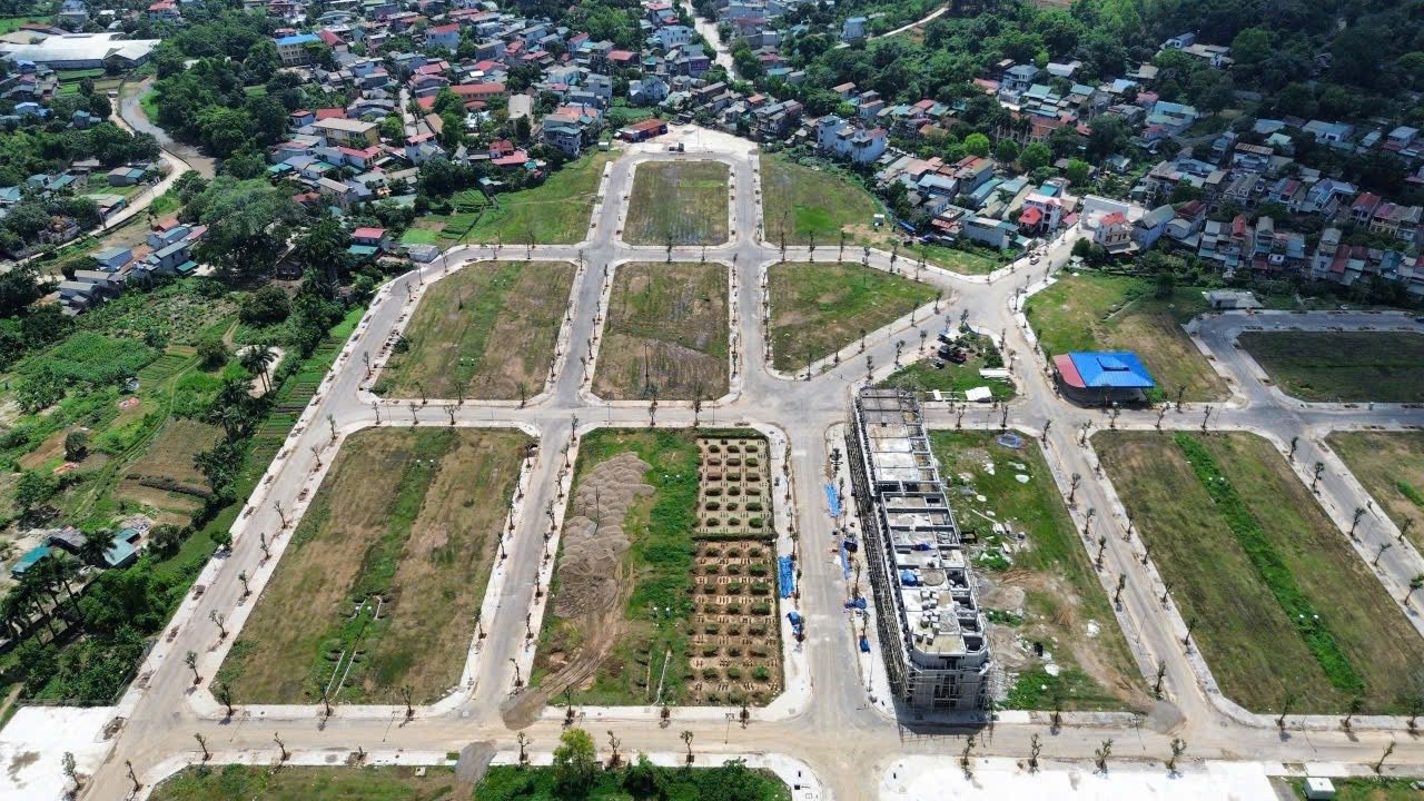 hinh-anhkhu-do-thi-thong-nha-hoa